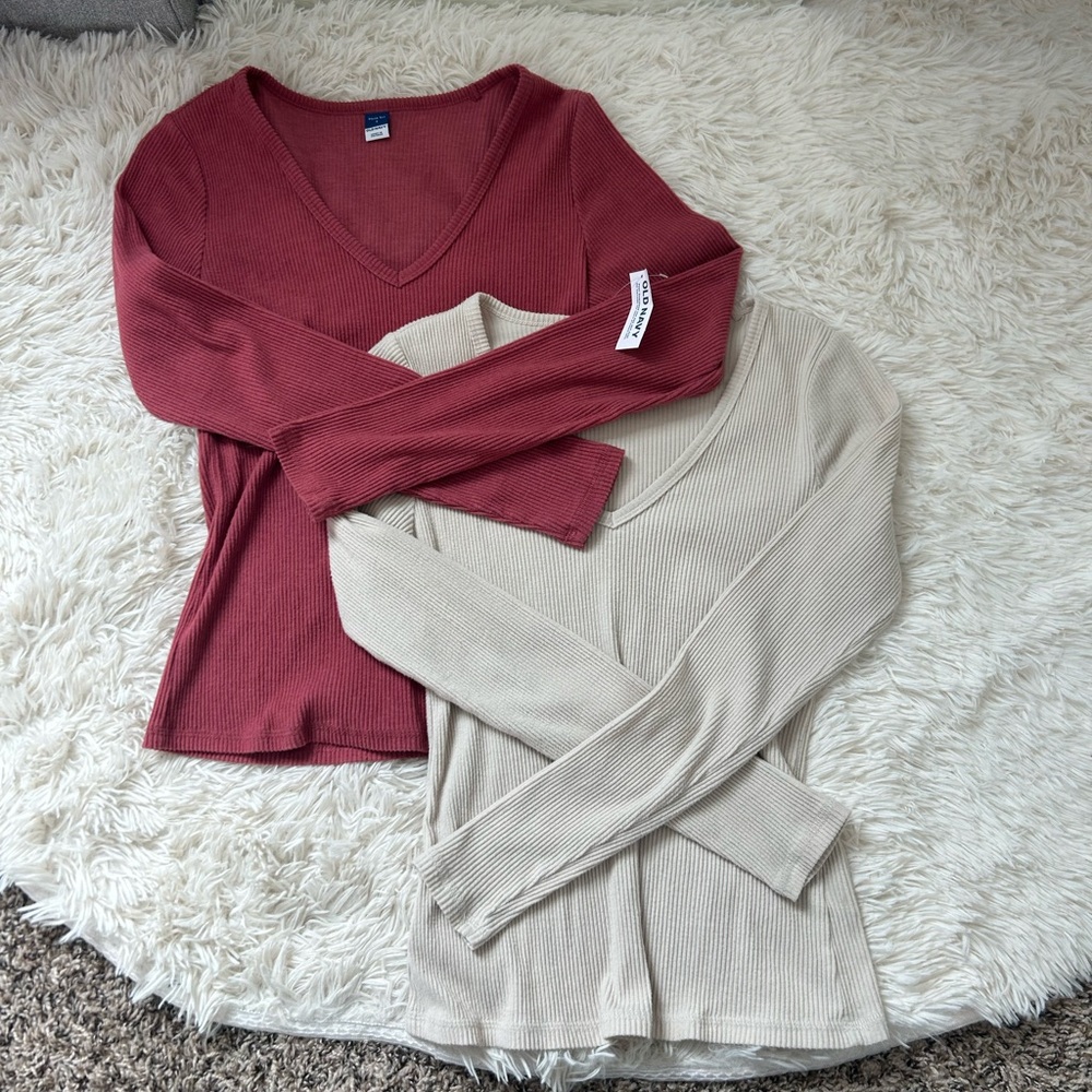2 Ribbed Long Sleeve V-Neck Tops - Picture 2 of 3